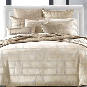 Hotel Collection Brand New king size Duvet cover + 2 accent pillow shams